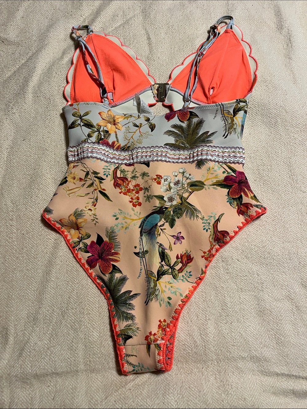 Tropical One piece swimsuit - Picture 3 of 3